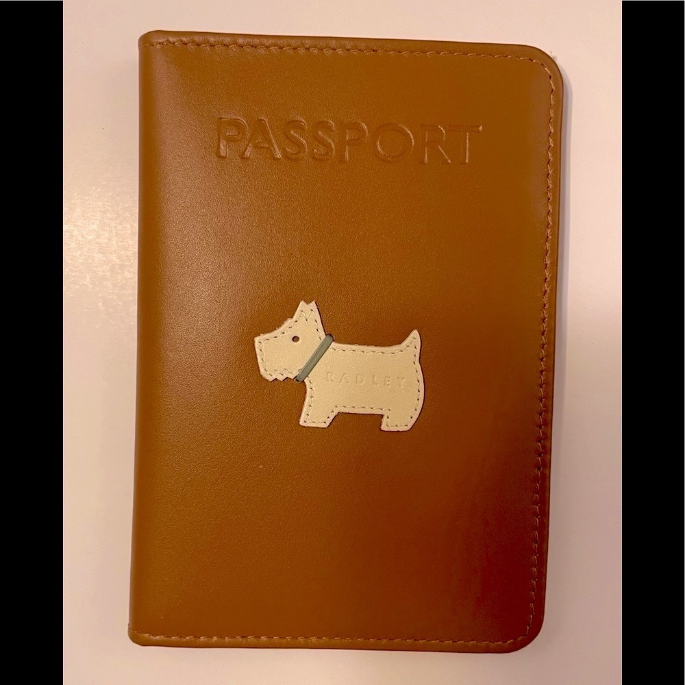New Radley London Genuine Leather Passport Cover Dog design